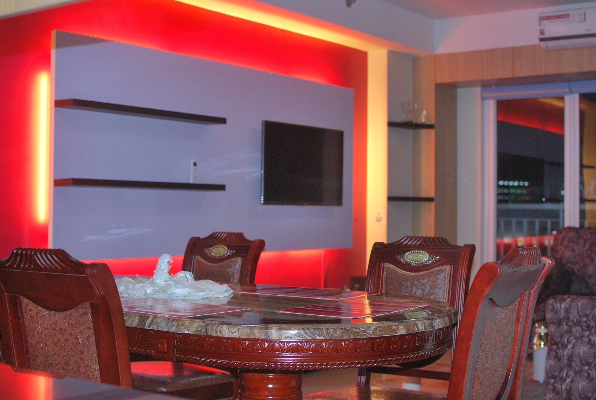 Premiere Haven At Shell Residences Manila Bagian luar foto